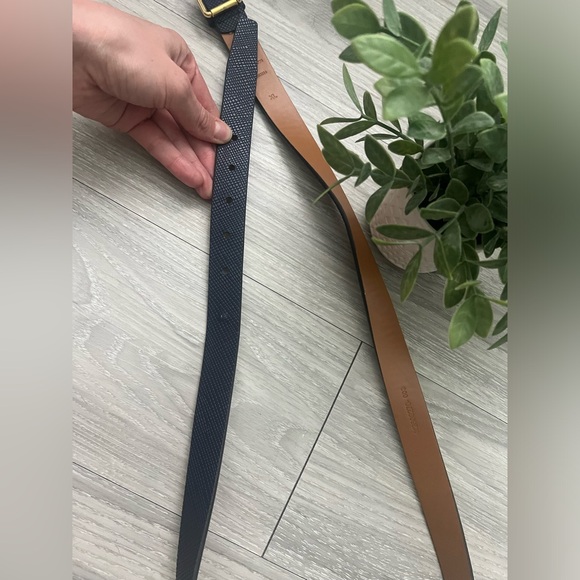 Navy Belt, “snake print” pattern with gold accents - Picture 3 of 10